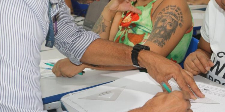 Juntos pela Segurança: Governo de Pernambuco leva programa de qualificação profissional para presídios do Estado