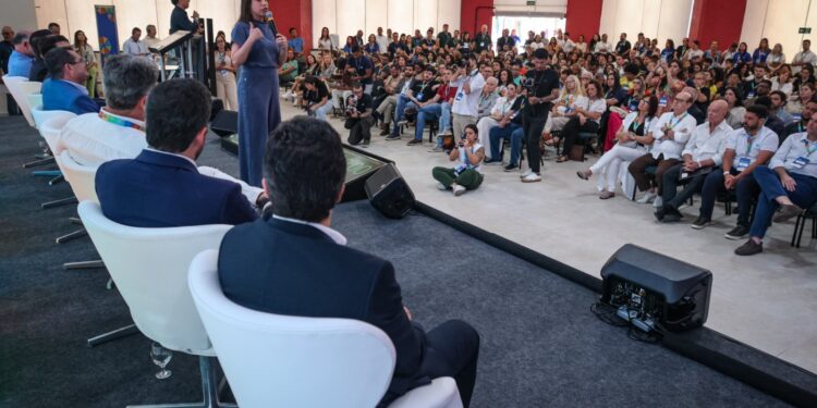 Governadora Raquel Lyra destaca potencial turístico do Estado durante o Visit Pernambuco Travel Show