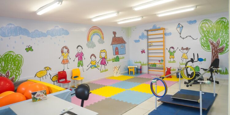 Prefeitura de Caruaru entrega a reforma do prédio do AME Infantojuvenil e Núcleo TEA