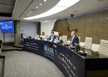 Governadora Raquel Lyra apresenta ações do Estado em painel sobre qualificação profissional no Congresso do Movimento Brasil Competitivo