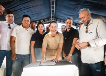 Governadora Raquel Lyra inaugura Adutora do Alto do Capibaribe e autoriza nova etapa da Adutora do Agreste