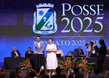 Rodrigo Pinheiro é empossado para segundo mandato em Caruaru e destaca parcerias com os governos federal e estadual