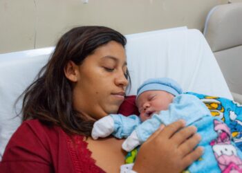 Caruaru celebra o primeiro nascimento de 2025 na Maternidade Municipal Santa Dulce dos Pobres