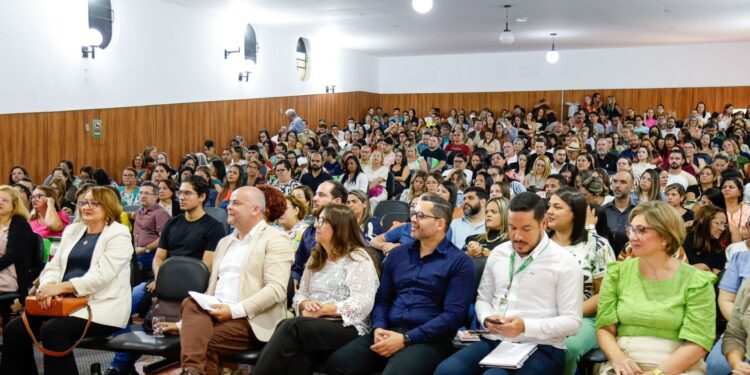 Prefeitura de Caruaru realiza II Jornada Pedagógica para gestores e coordenadores da rede municipal
