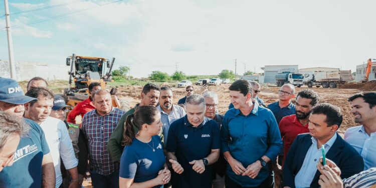 Governadora Raquel Lyra e ministro Renan Filho vistoriam obras da BR-407 em Petrolina