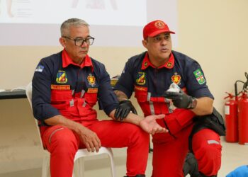 Escola de Governo capacita servidores em técnicas de primeiros socorros e brigada de incêndio