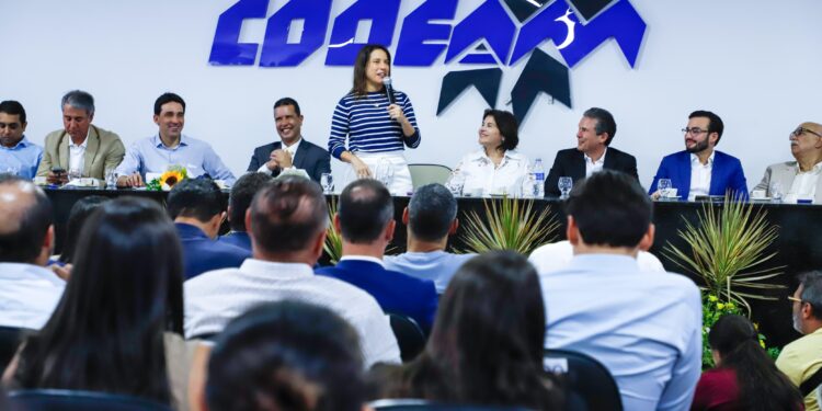 Na posse do Consórcio de Desenvolvimento do Agreste Meridional, governadora Raquel Lyra destaca parceria para fortalecimento dos municípios do Agreste