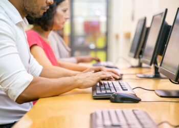 SESI-PE oferece 300 vagas para cursos gratuitos e online com foco na produtividade do trabalho