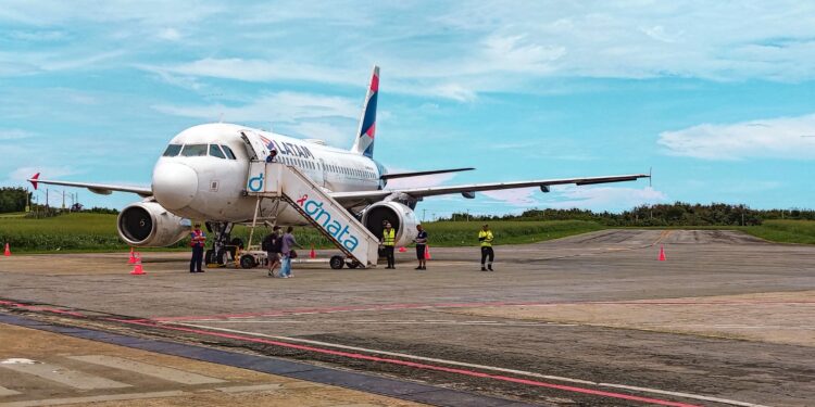 Fernando de Noronha recebe autorização da Anac para receber aviões a jato após conclusão de obras realizadas pelo Governo de Pernambuco