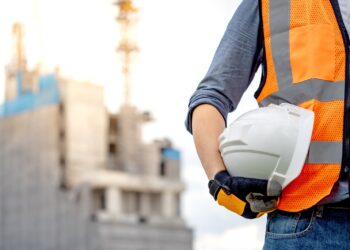 Construtora abre vagas de emprego para pedreiro de produção em Caruaru