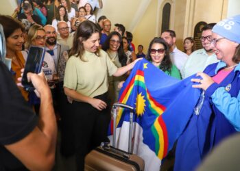 Professores da rede estadual de ensino são contemplados pelo Programa Ganhe o Mundo e farão intercâmbio no Chile, Inglaterra, Argentina e Canadá