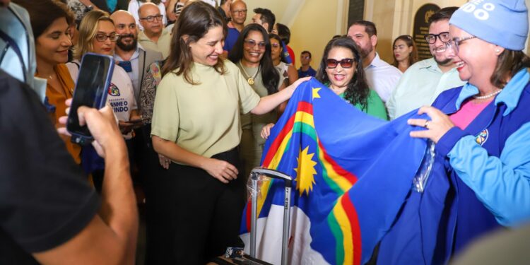 Professores da rede estadual de ensino são contemplados pelo Programa Ganhe o Mundo e farão intercâmbio no Chile, Inglaterra, Argentina e Canadá