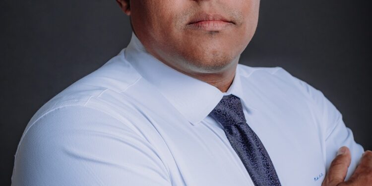 Descontos indevidos no INSS: advogado orienta como suspender valores e buscar reparação