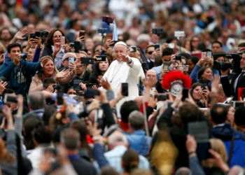 Morre o Papa Francisco