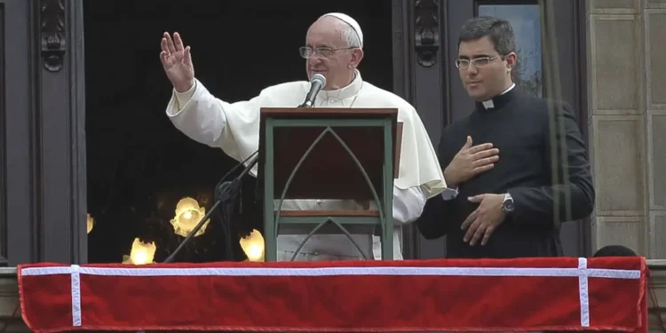 Papa pediu velório simples em testamento assinado em 2022