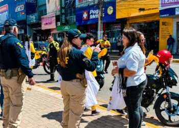 AMC reforça a importância do Maio Amarelo com ação educativa no Marco Zero