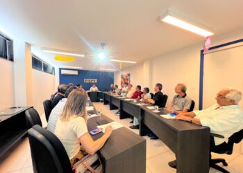 Reunião do Conselho Empresarial da FIEPE debate impactos econômicos e sociais da redução da jornada de trabalho