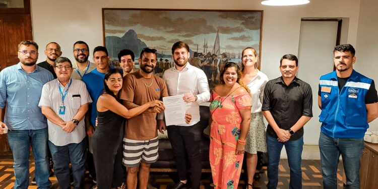 Espetáculo Alice no País de Caruaru realiza apresentações gratuitas na cidade neste fim de semana