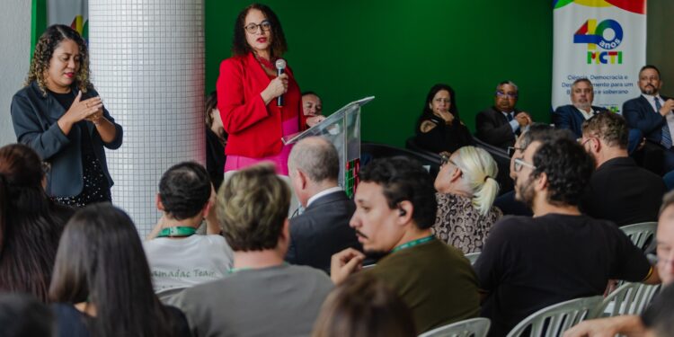 MCTI lança programa Bolsa Futuro Digital para formar profissionais para área de tecnologia