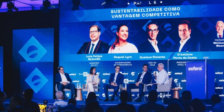 “Vivemos um processo muito firme de transição energética em Pernambuco”, afirma governadora Raquel Lyra durante Fórum Esfera Brasil