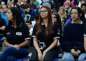 Estudantes dos ensinos médio e técnico têm até 7 de julho para se inscrever no edital do Compet Médio-Tec