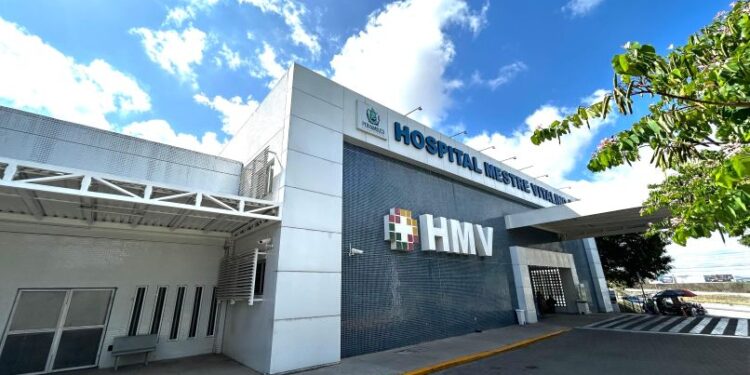 Hospital Mestre Vitalino abre processo seletivo para três cargos