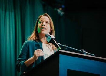 No Fórum Nordeste 2025, governadora Raquel Lyra destaca ações da gestão estadual para garantia do desenvolvimento econômico sustentável de Pernambuco