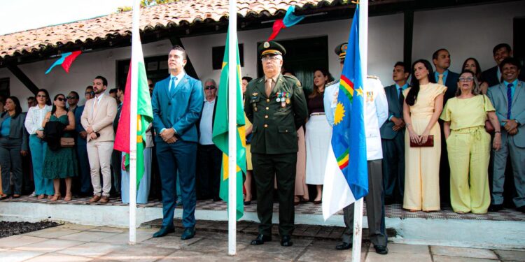 Caruaruenses reconhecem a importância do 7 de Setembro e lotam as ruas para ver o desfile cívico