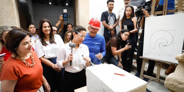 Em Olinda, governadora Raquel Lyra assina ordem de serviço para restauração da Igreja de São Pedro Mártir de Verona