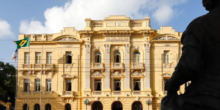 Governo de Pernambuco abre chamada pública para contratar operação de crédito de R$ 1,5 bilhão
