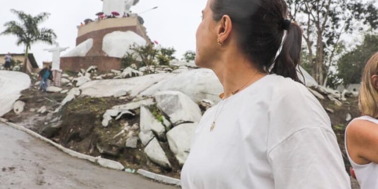 Em São Joaquim do Monte, governadora Raquel Lyra prestigia a 32ª edição da Romaria de Frei Damião