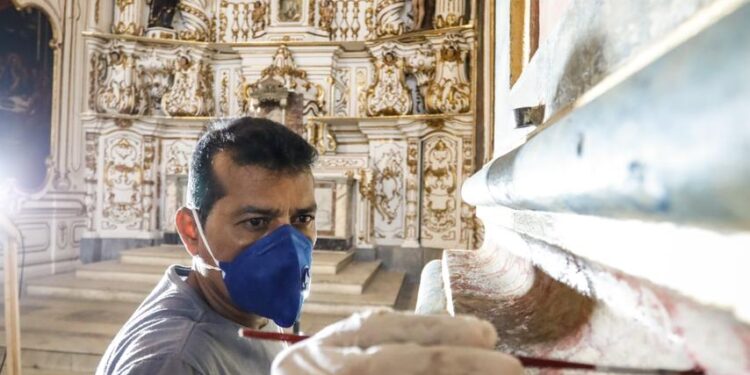 Centro do Recife: governadora em exercício Priscila Krause visita obras de restauração da Igreja Matriz de Santo Antônio