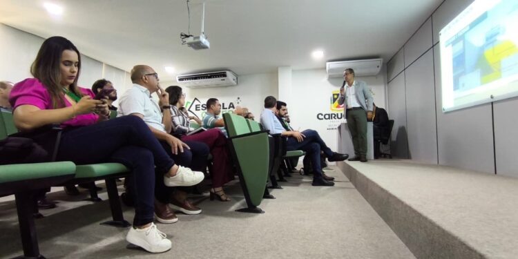URB reúne empresários, apresenta a ‘Lei da Publicidade’ e novo fluxo para regularização
