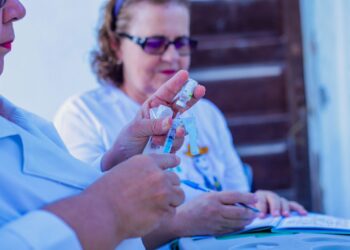 Prefeitura de Caruaru recebe novas doses de influenza e reforça vacinação dos grupos prioritários