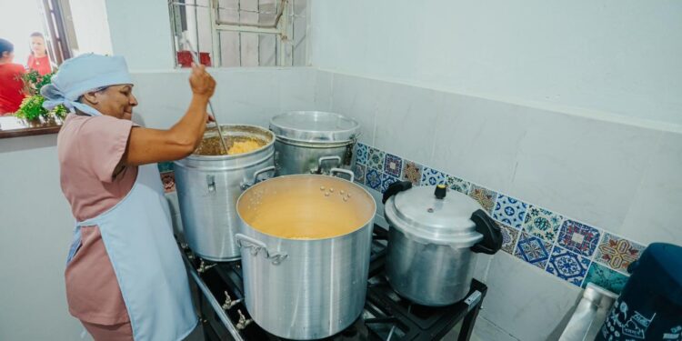 Governo de Pernambuco lança novo edital para fomento de 38 Cozinhas Solidárias no Estado