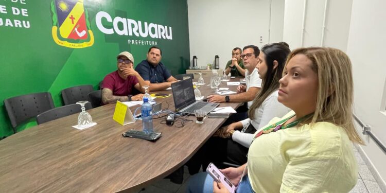 AMC recebe representantes do município de Palmares e apresenta modelo de trabalho no trânsito de Caruaru