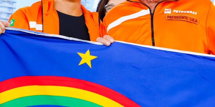 Ampliação da Refinaria Abreu e Lima marca nova fase em Pernambuco: “Somos destino de investimentos e temos um povo trabalhador e qualificado”, celebra governadora Raquel Lyra, ao lado do presidente Lula