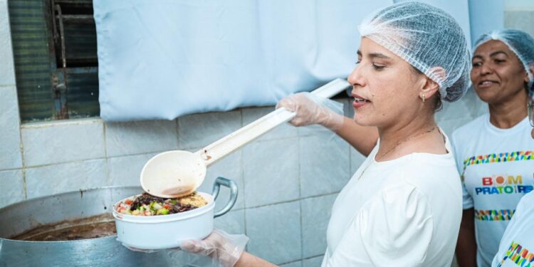 Governo de Pernambuco inicia 2026 com rede de cozinhas comunitárias fortalecida e pronto para expandir cozinhas solidárias