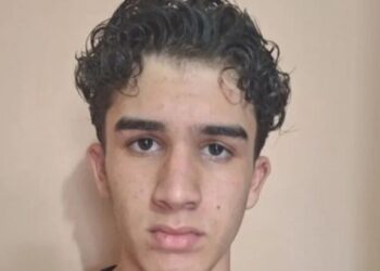 Família caruaruense cria vaquinha solidária em prol de adolescente com doença na visão