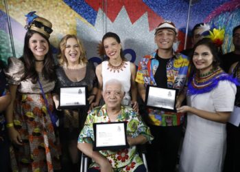 No Recife, governadora Raquel Lyra abre o Carnaval do Estado com o Festival Pernambuco Meu País