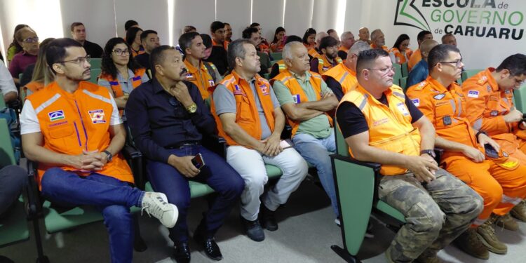 Segurança Municipal de Caruaru recebe representantes da Defesa Civil de todo estado para alinhar estratégias da Operação Inverno 2026