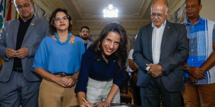 Governadora Raquel Lyra formaliza parcerias com Organizações da Sociedade Civil e garante apoio financeiro para mais 34 cozinhas solidárias em Pernambuco