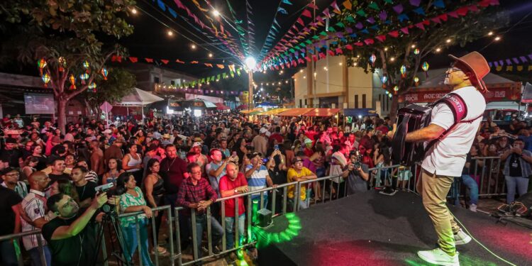 Caruaru – Maior e Melhor São João do Mundo movimenta Vila do Rafael na segunda noite do São João na Roça