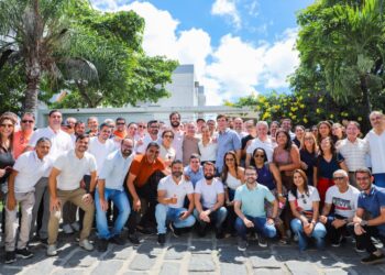 Governadora Raquel Lyra reforça compromisso do Estado com o Sertão do Moxotó durante encerramento da Festa da Divina Misericórdia em Arcoverde