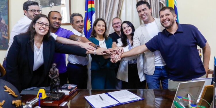 Governadora Raquel Lyra destaca chegada da empresa AeC a Caruaru com geração de mil novos empregos no Agreste