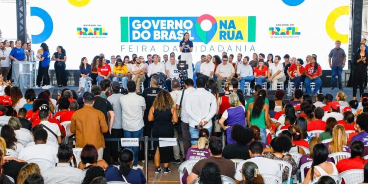 No Recife, governadora Raquel Lyra e ministro Guilherme Boulos reforçam parceria e levam serviços gratuitos à população com o ‘Governo do Brasil na Rua’
