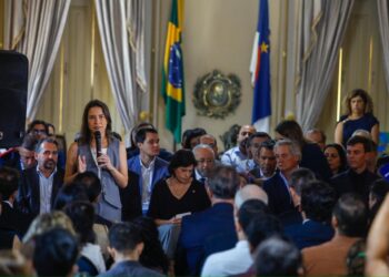 Governadora Raquel Lyra assina concessão parcial da Compesa para impulsionar o maior investimento em saneamento da história de Pernambuco
