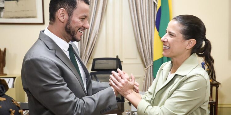 Governadora Raquel Lyra nomeia Clodoaldo Battista de Sousa como novo Defensor Público-Geral para o biênio 2026-2028