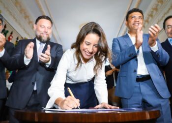 Governadora Raquel Lyra autoriza quase R$ 200 milhões em investimentos para patrimônio histórico, creches, saúde e segurança no Recife