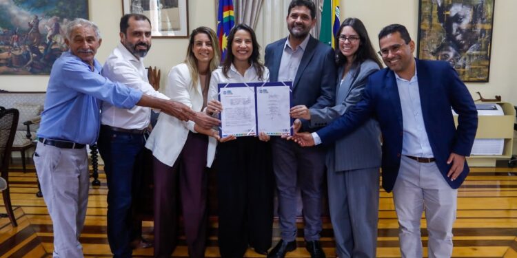 Governadora Raquel Lyra anuncia instalação de unidade industrial de reciclagem no município de Exu, no Sertão do Araripe